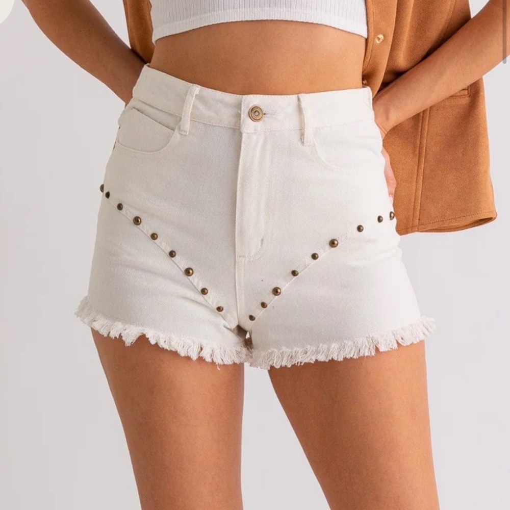 Lelis  Collection White  Women's Shorts #T00